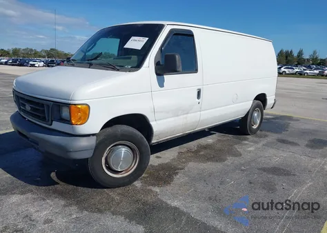 2005 Ford E-250 Commercial/Recreational z USA, uszkodzony, nr VIN 1FTNE24L65HB45043
